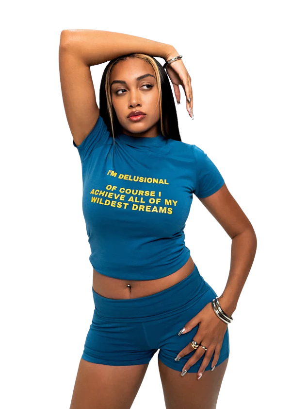 I'M DELUSIONAL TEE